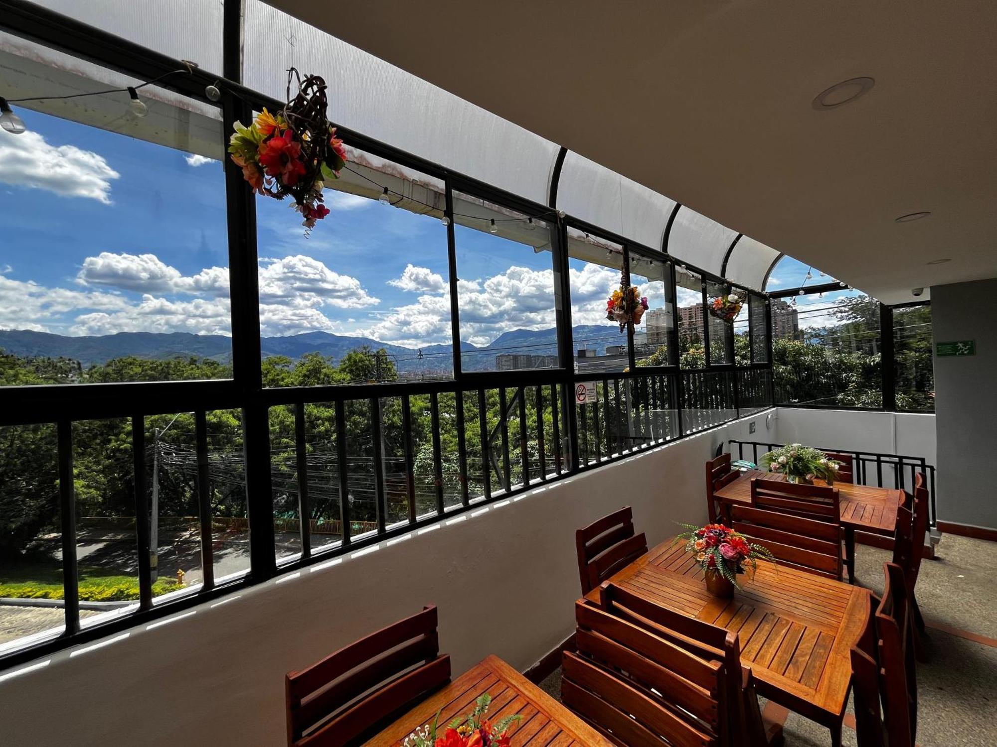 International Hotel Medellín Dış mekan fotoğraf